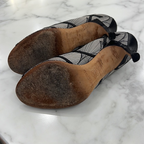 Jimmy Choo Pumps - Picture 4 of 4